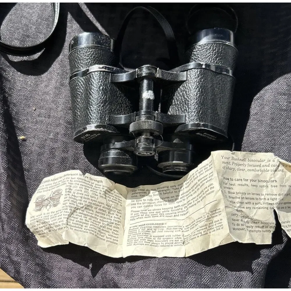 Vintage Bushnell 8 x 40 Binoculars Sportview Wide Angle With Carrying Case